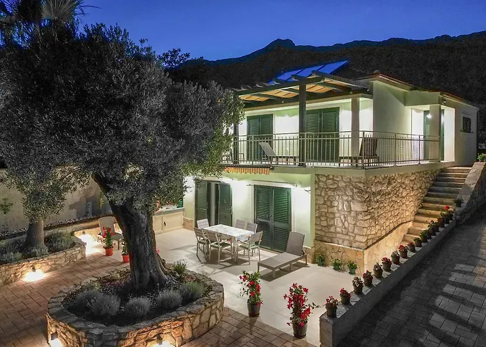 Holiday Villa Oliva