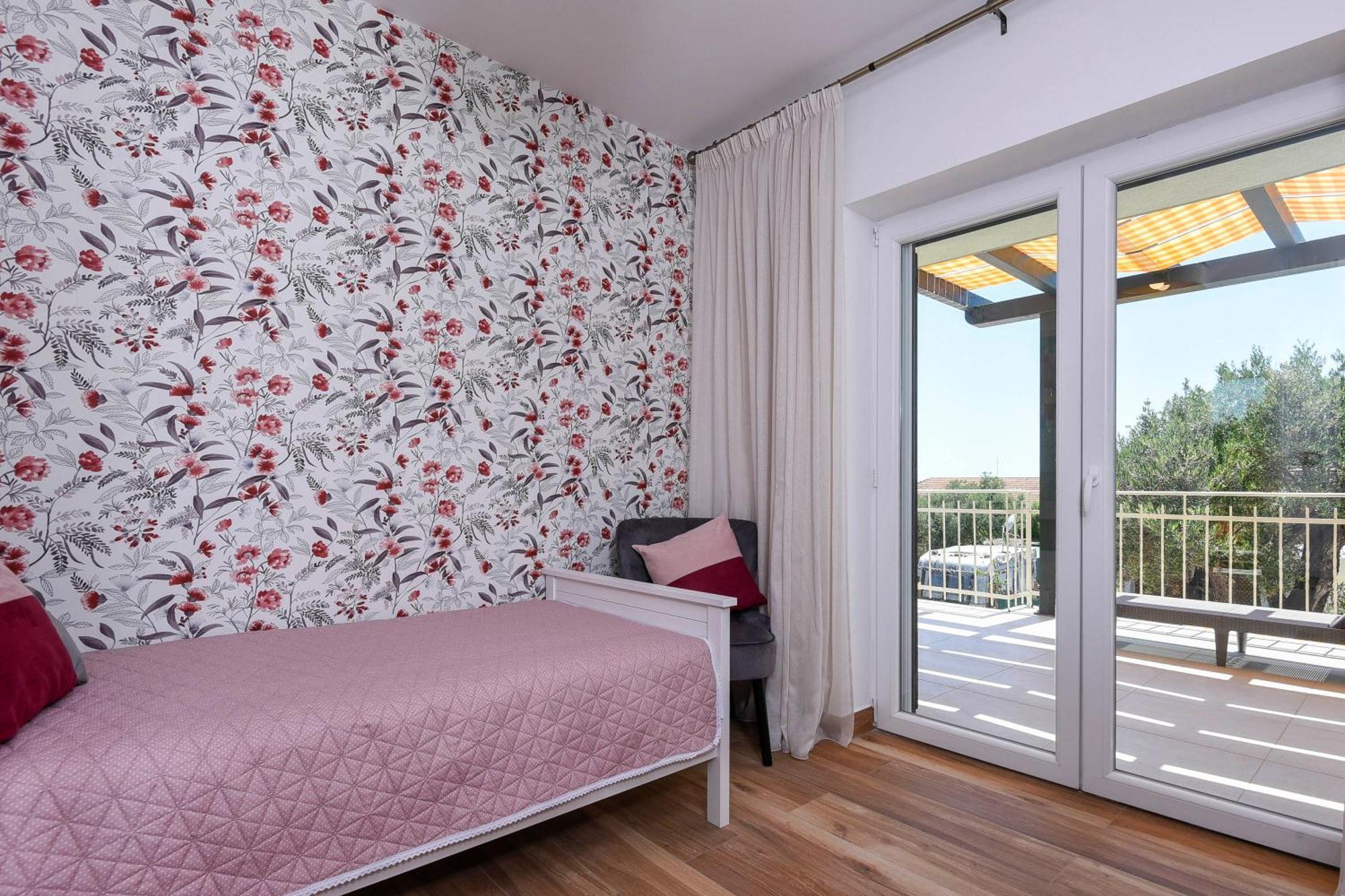 Oliva Villa